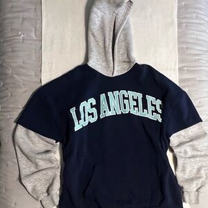 Forever 21 Blue and Gray Crew Neck Sweaters